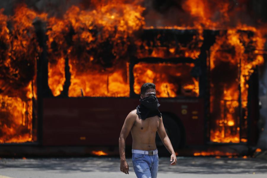 In Venezuela, Another Failed Attempt To Oust Maduro