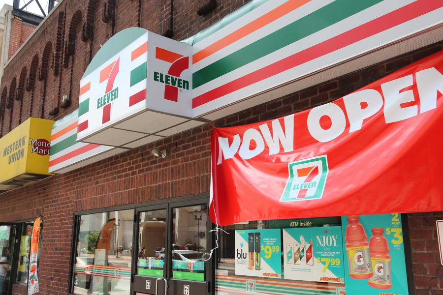 7-Eleven Is Trying To Catch Up With 'Amazon Go' Cashierless Stores
