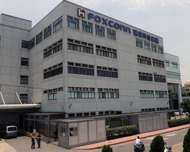 Illegal Student Workers Uncovered In Foxconn's iPhone X Factories