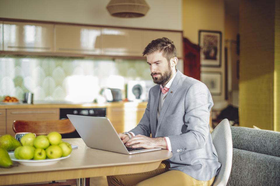 How To Create A Pitch Deck That Will Help You Raise Millions