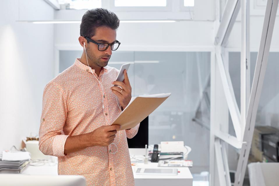 How To Optimize Copywriting For Voice Search