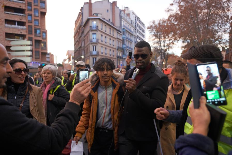 Yellow Vests Show Unexpected Social Upside To Facebook