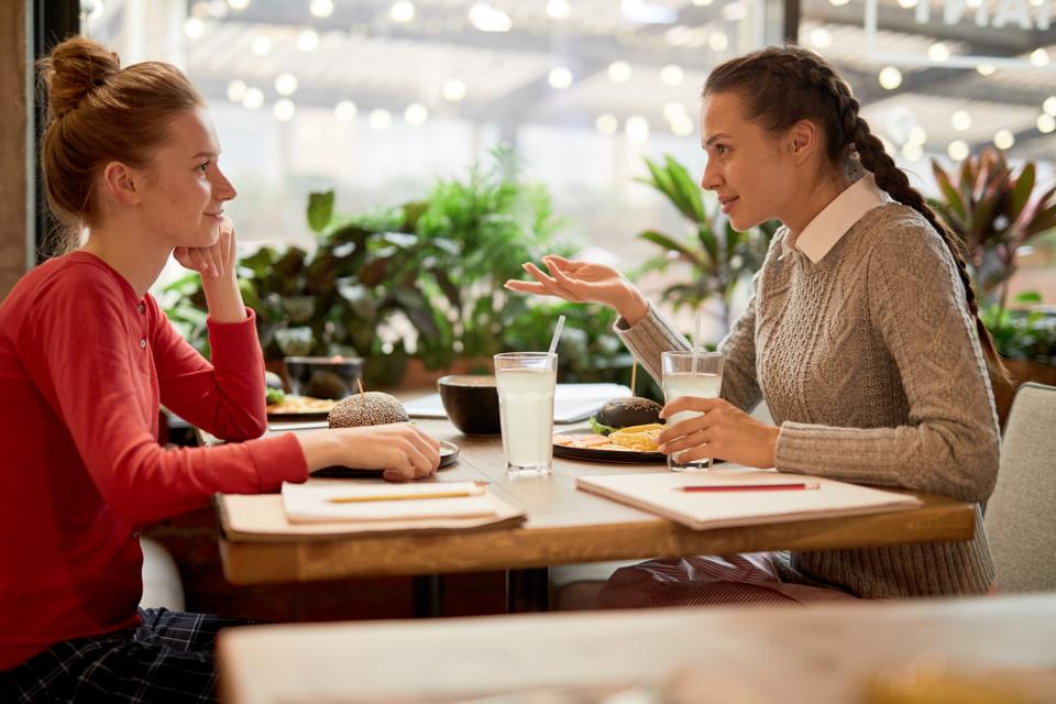 Six Ways To Be A Great Conversationalist