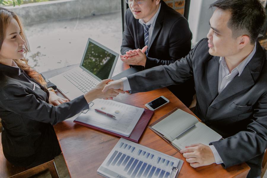 3 Things You Can Do Daily To Book Your First Paying Clients