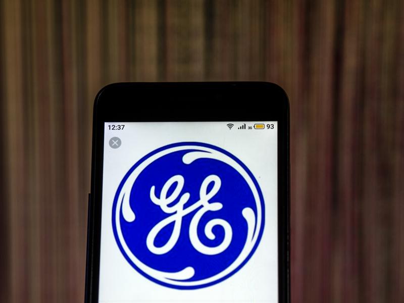 GE Bear Stops Growling, Should You Buy?