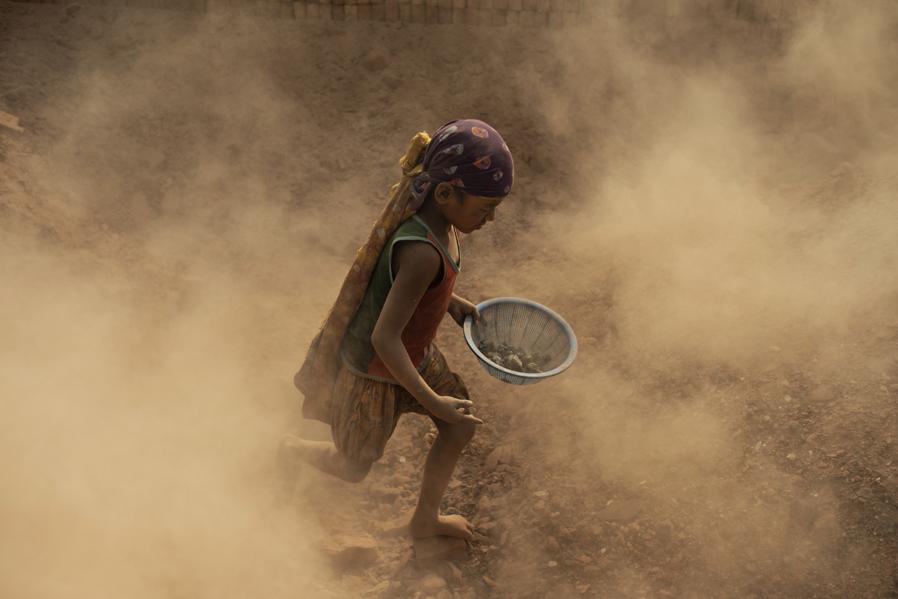 Children Shouldn't Work On Fields, But On Their Dreams!