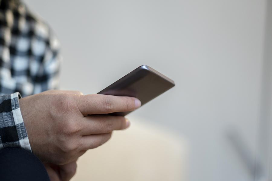 Double-Digit Growth Expected By Analysts For Communications Services Sector In Q4