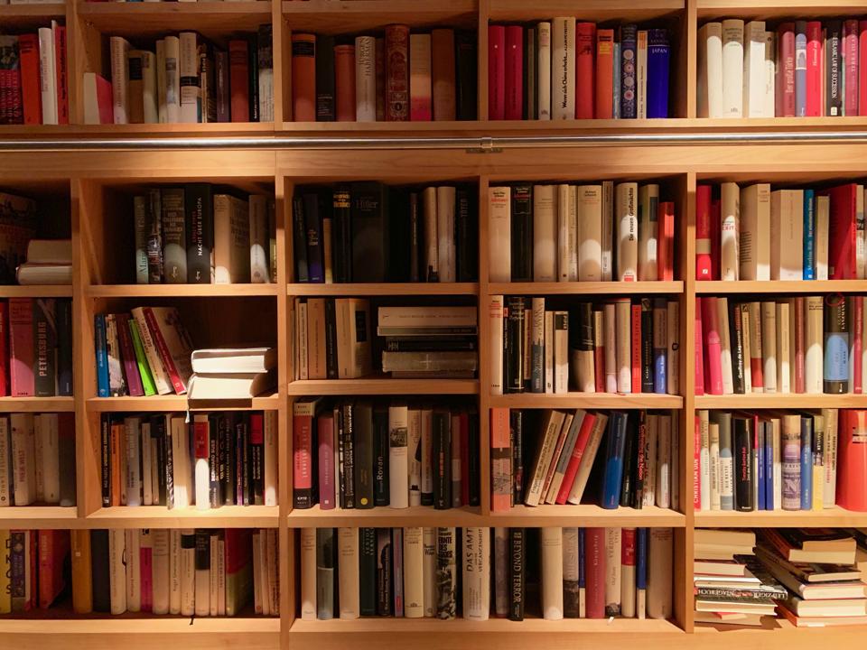 7 Publishing Insights Revealed By Last Year's Top 100 Bestselling Books