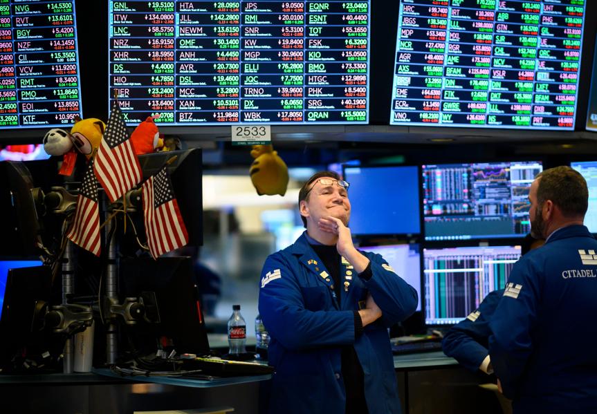 All Five Equity Averages Below 'Death Cross' Patterns, Here's How To Trade Them Now