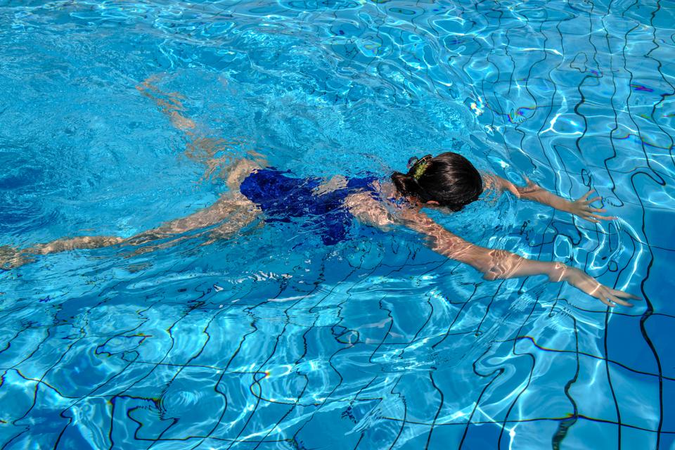 CDC How To Avoid Getting Sick From A Hotel Swimming Pool