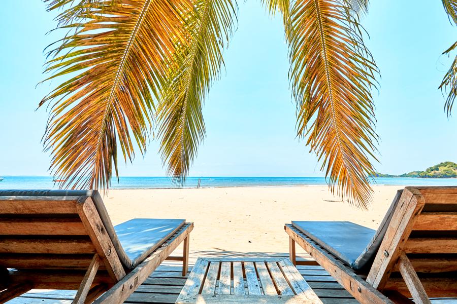 5 Tips To Not Just Survive, But Thrive, On Your Flight To Africa