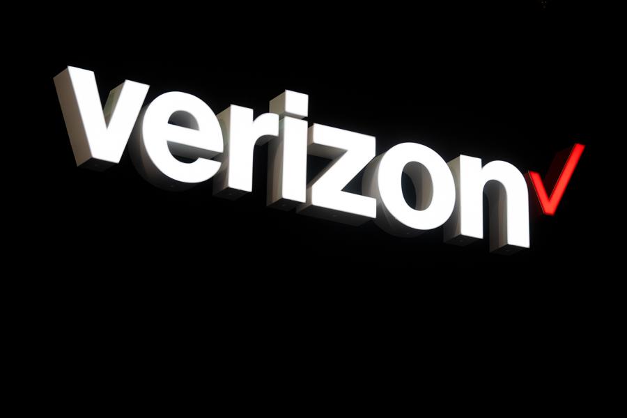 Sorting the Signal from the Noise in This Telecom Giant's 10-K