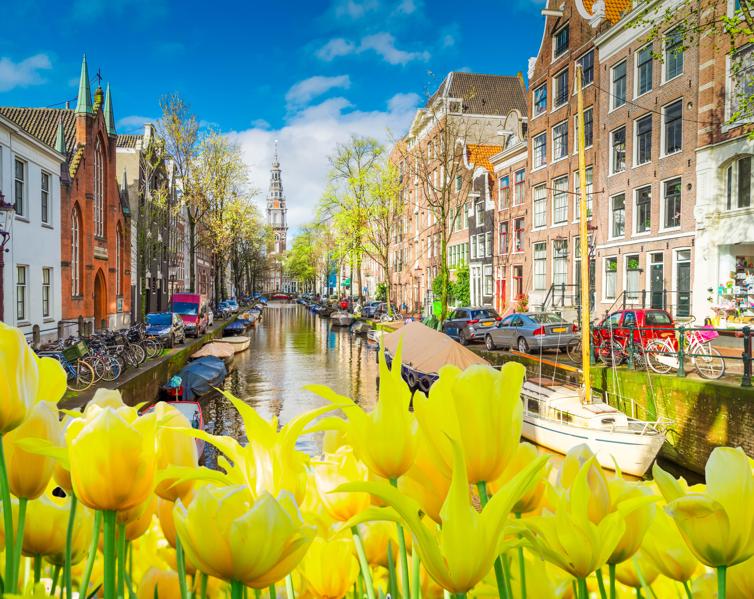 New Study Of Old Real Estate Bubbles (1582-1810) Finds Two Surprising Similarities With Modern Booms