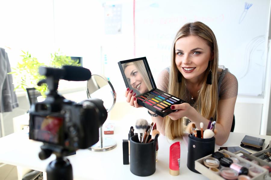 How To Be An Influencer And Not Get Sued