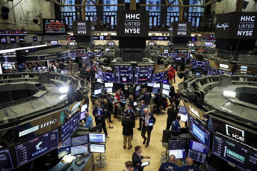 The Week Ahead: Stock Market Flashes Green Light Before Trade News