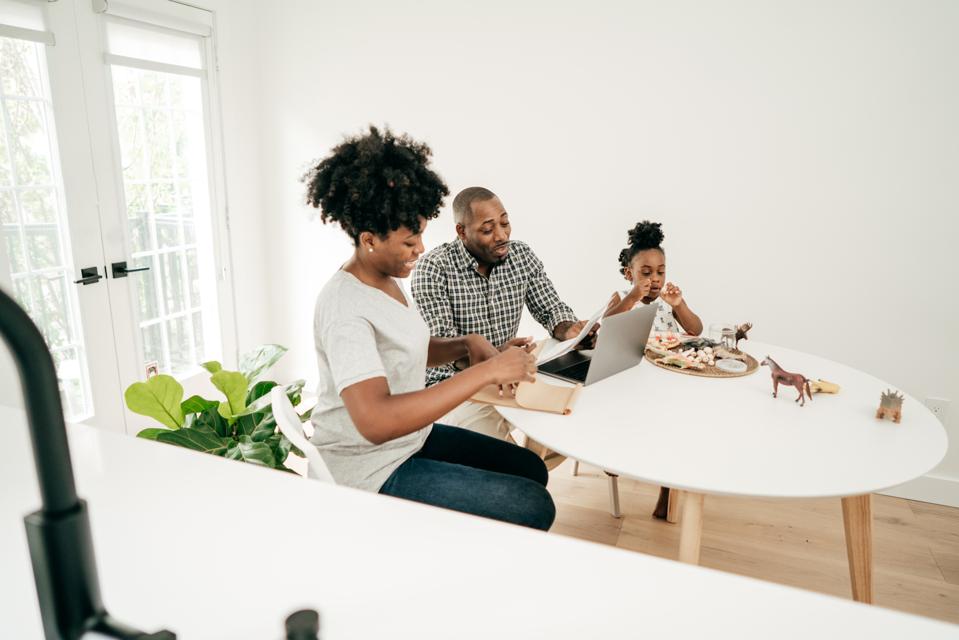 4 Ways To Improve Your Work-Life Balance