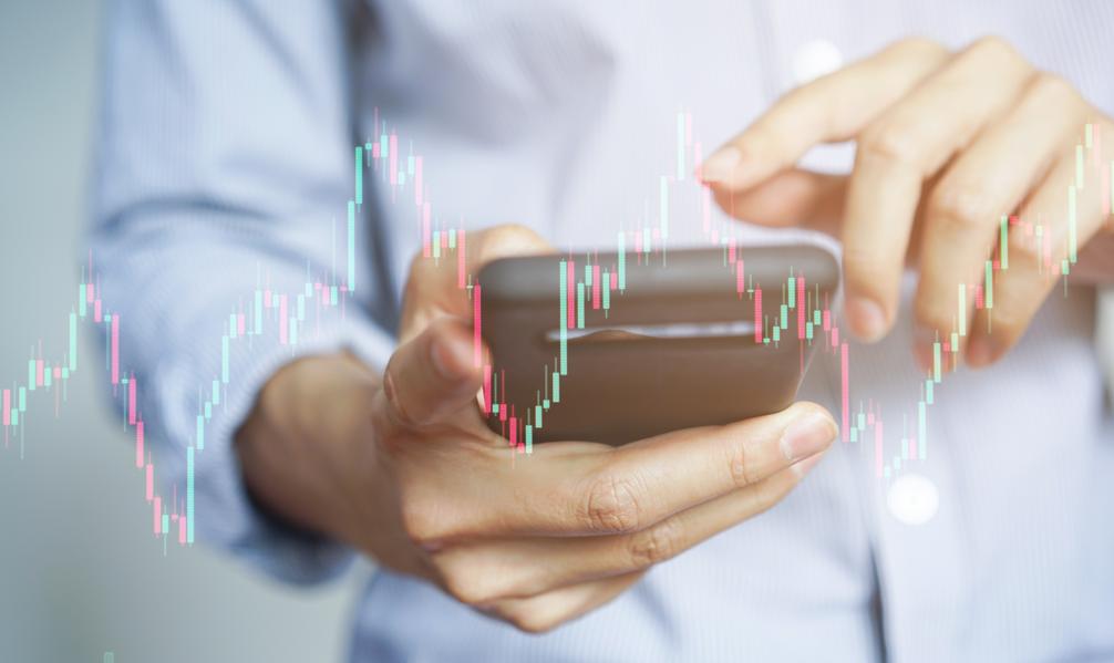 Cutting Interest Rates Hurts Retirees the Most