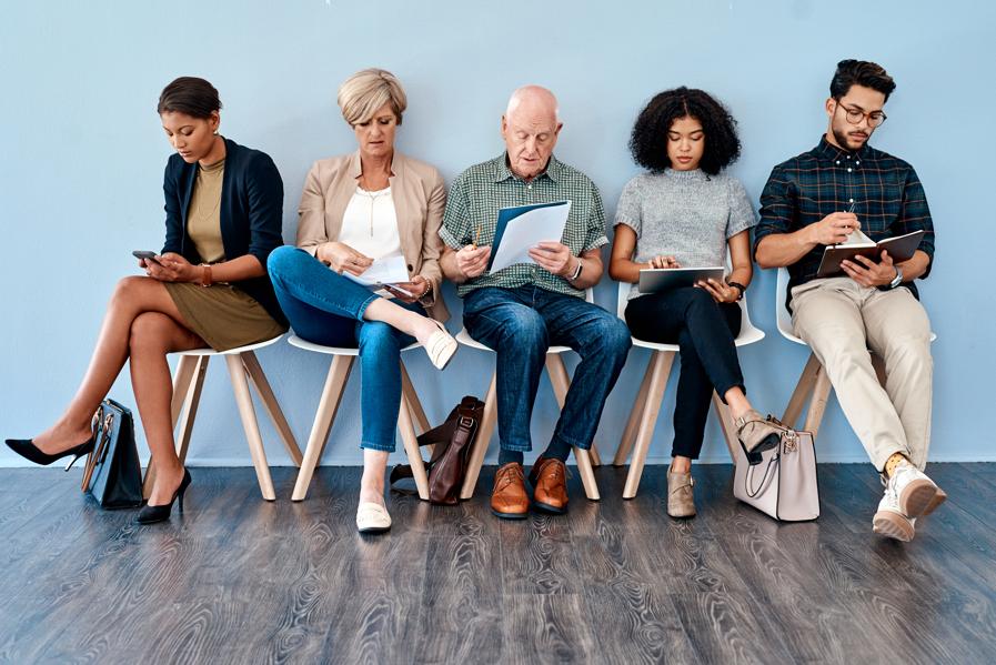 11 Recruiting Tips For Chicago Businesses On A Budget