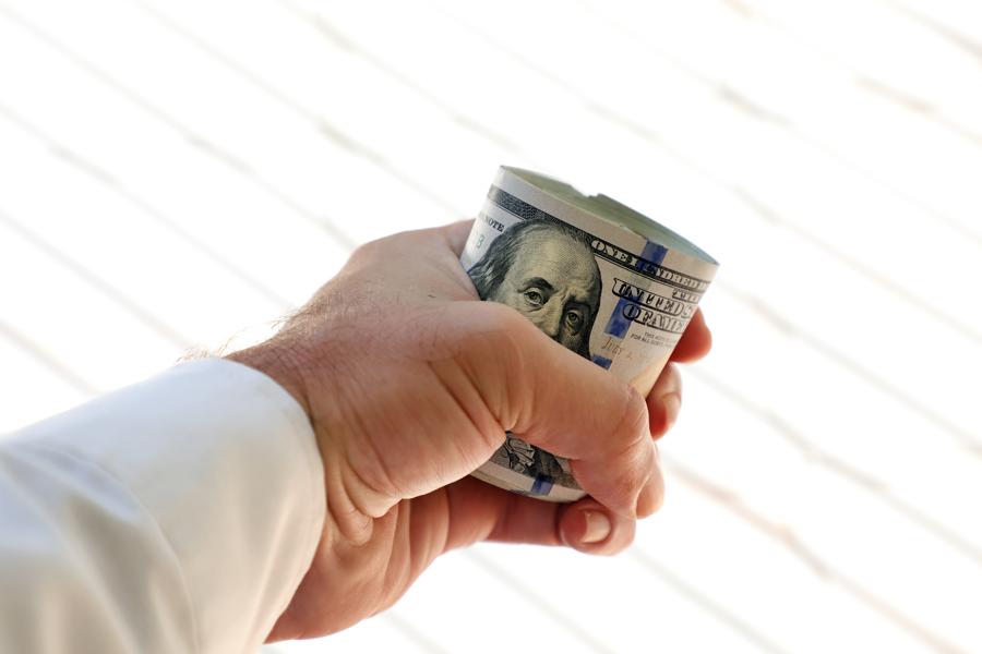 Implied iShares Russell 1000 Value ETF Analyst Target Price: $141
