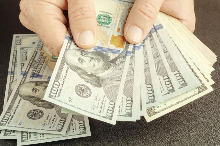 Analysts See 10% Gains Ahead For The Invesco S&P 500 Pure Growth ETF