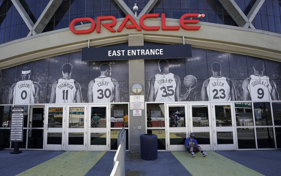 Oracle's Cloud Business Momentum Makes Us Revise Our Fair Value Estimate Upward