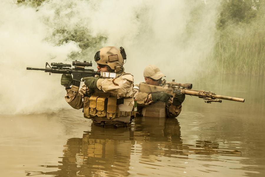 10 Principles For Leading Through Change: A Navy SEAL's Approach