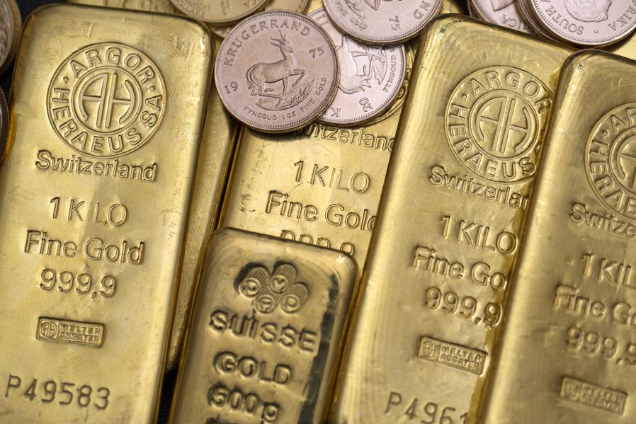 The Price Of A Gold Shares ETF And The Price Of Gold Stocks: Trending Up