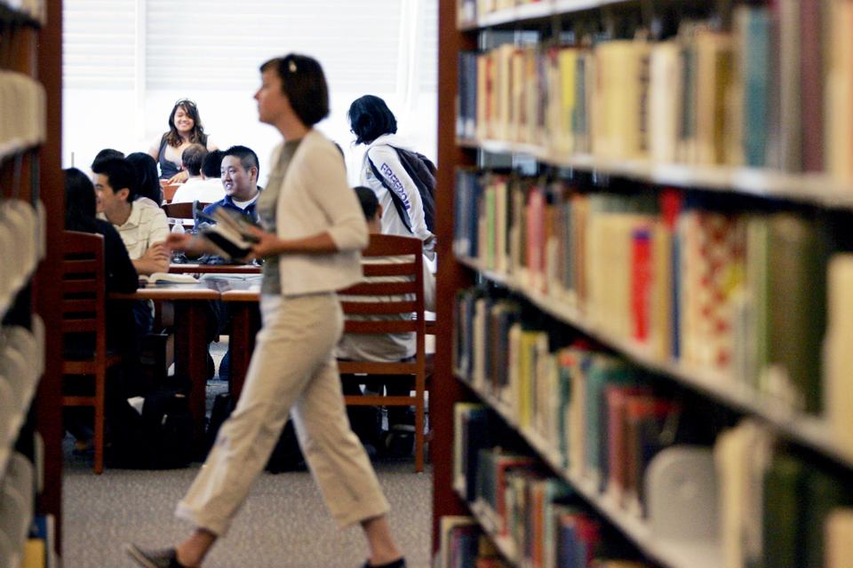 Retreating From Dependence On Federal Student Loans