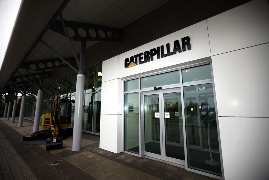 Caterpillar In Pole Position For Earnings Parade, With Fed, Payrolls Later This Week