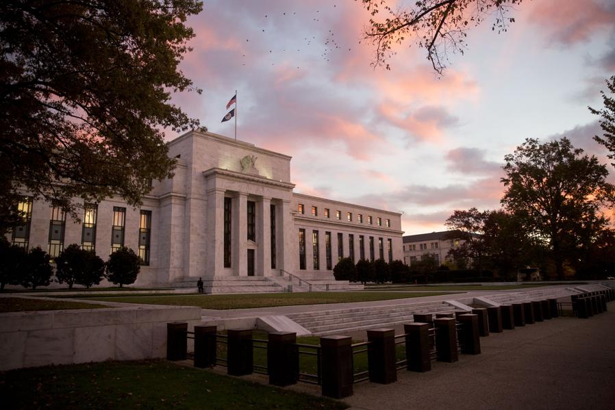 Spotlight On Fed: Market Still Expecting Hike Despite Recent Sell-Off