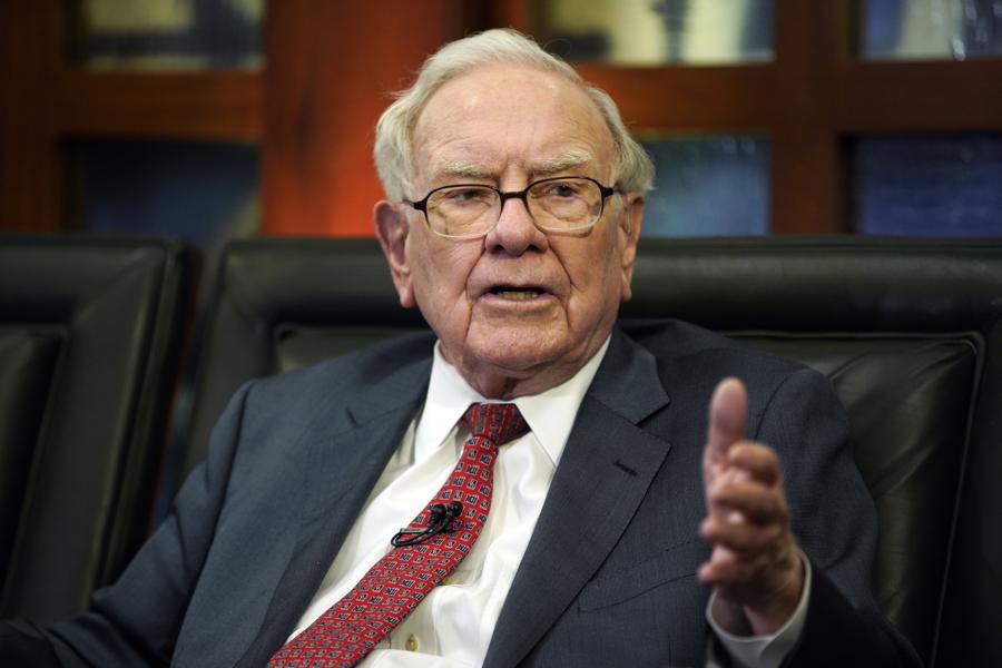 Did Warren Buffett Take Another Bite Of Apple In The June Quarter?
