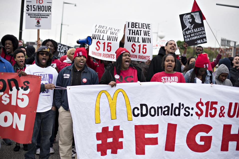 Mcdonald S Abandons Its Fight Against 15 Minimum Wage