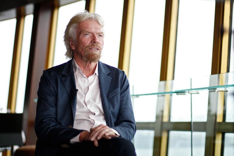How Entrepreneurs Like Richard Branson Handle Business Risk
