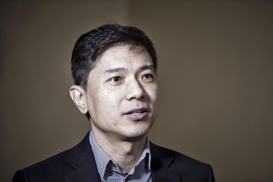 Baidu's Dive Erases $1.4 Bln From CEO Robin Li's Fortune