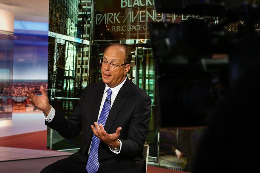 Booming Markets Help BlackRock Cross $6 Trillion Mark, Strong Economy Bolsters JPMorgan Profits