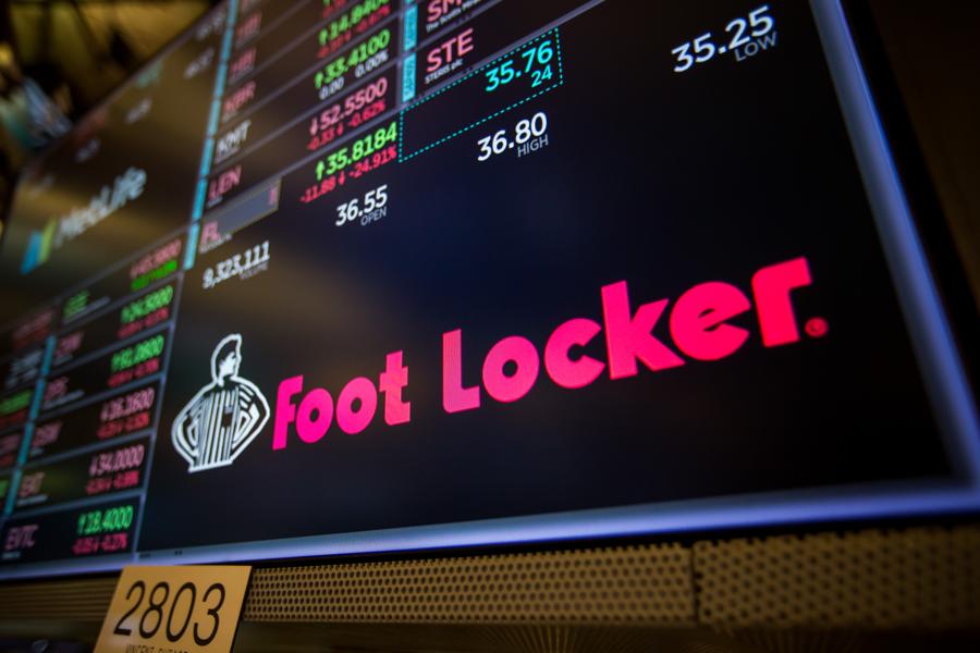 Five Low-Debt Stock Buys