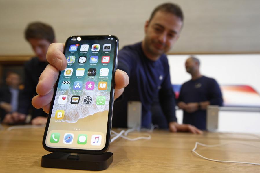 Will Apple Be A New Cash Cow ForBerkshire Hathaway?