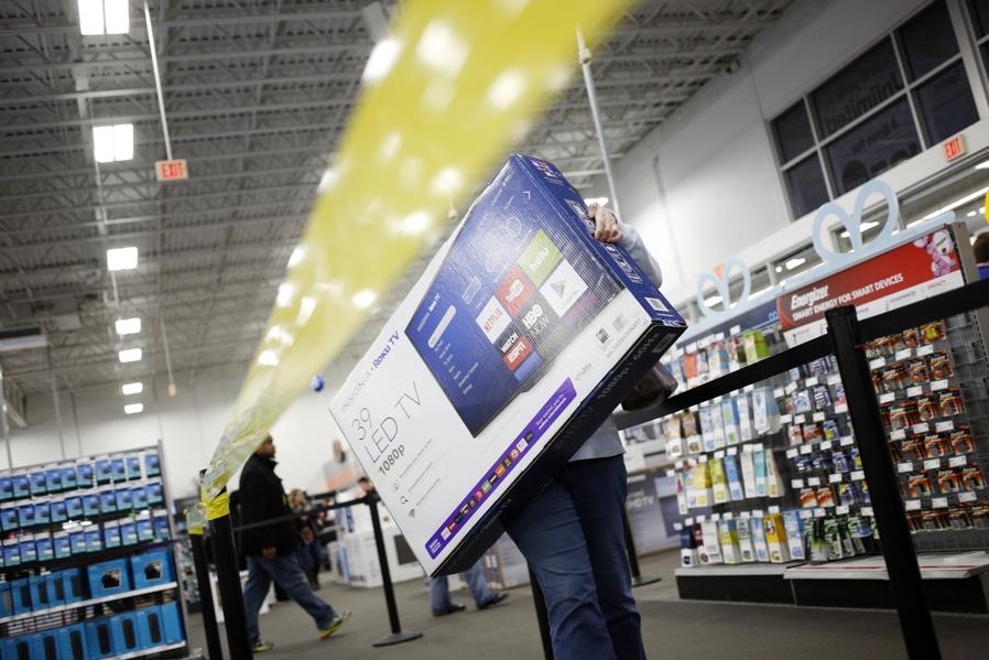 How Does Roku Compare With Comcast & AT&T's Pay TV Business?