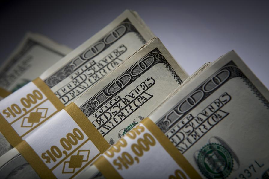 3 Brilliant Dividend Shares To Buy Before Midnight