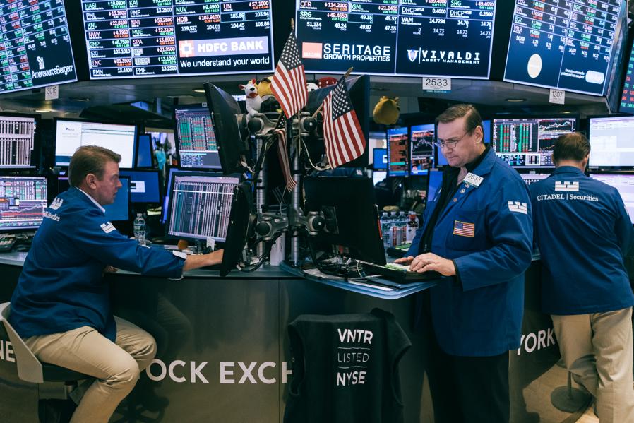 Want A Bargain? 3 Cheap Stocks That Are About To Breakout