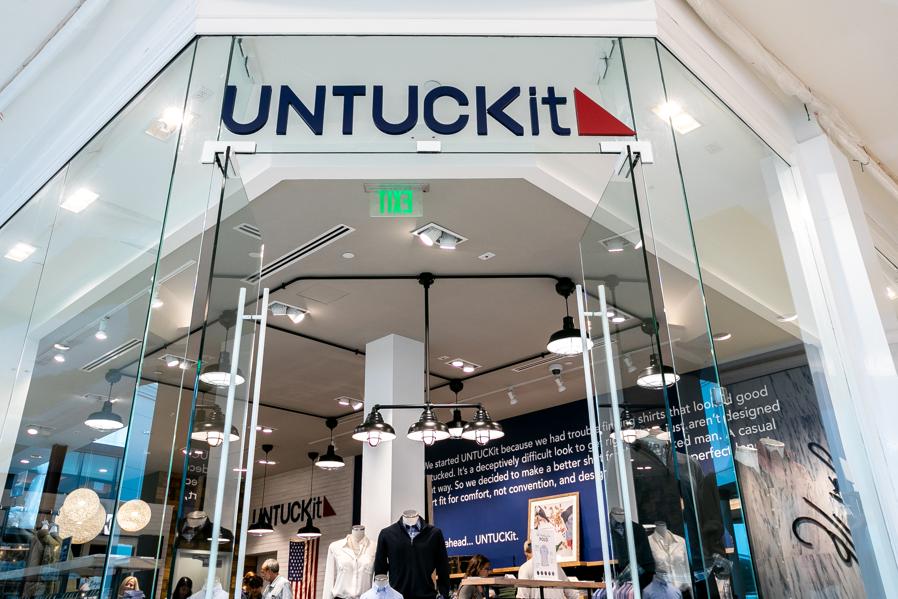 Digital Retailers Tap Into Physical Footprints