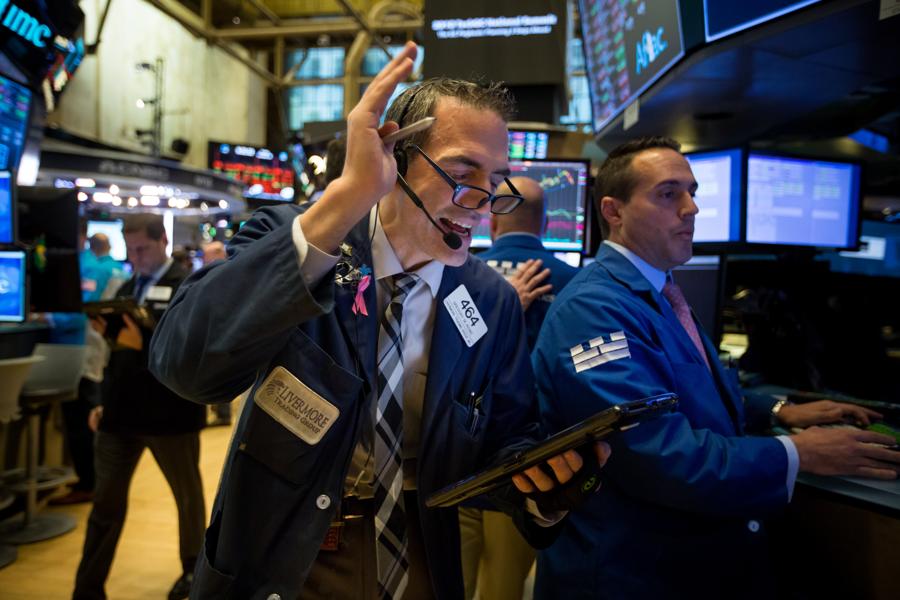 How Stock Market Crashes Don't Follow The Rules