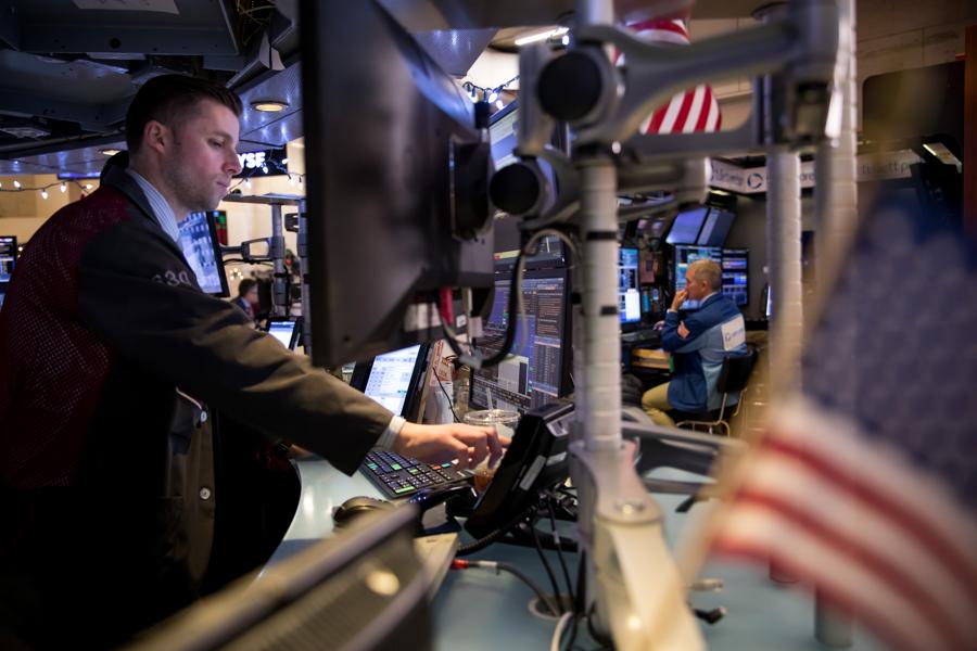 Volatility Remains High Amid Holiday-Thinned Trade, Global Growth Worries