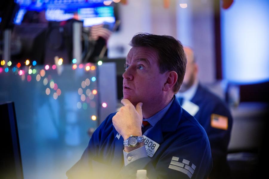BlackRock Sees Slower Earnings Growth, But Little Risk Of Recession