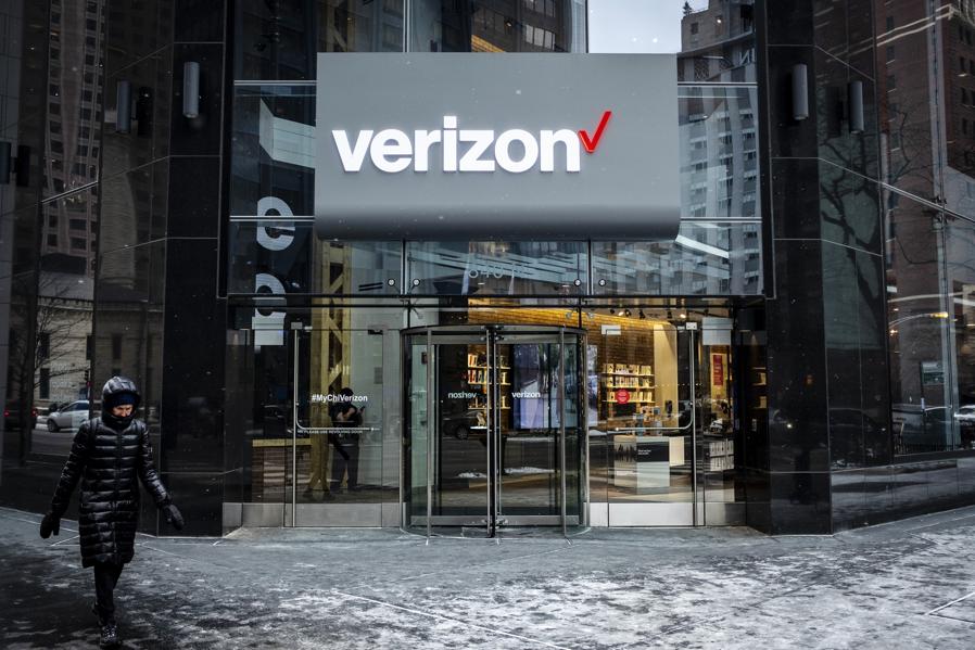 Earnings Preview: What To Expect From Verizon On Tuesday