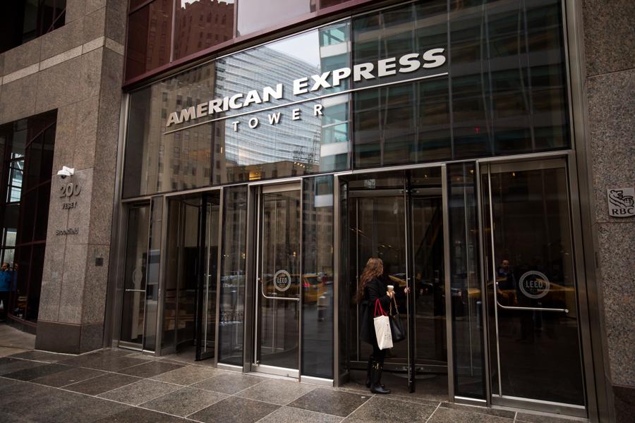 Will Soft Retail Sales Growth Weigh On American Express' Q2 Results?