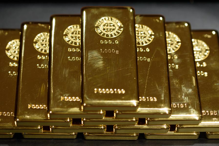 Prepare To Take Gold Profits