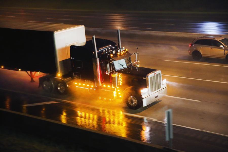 Rising Shipping Costs Threaten Stocks