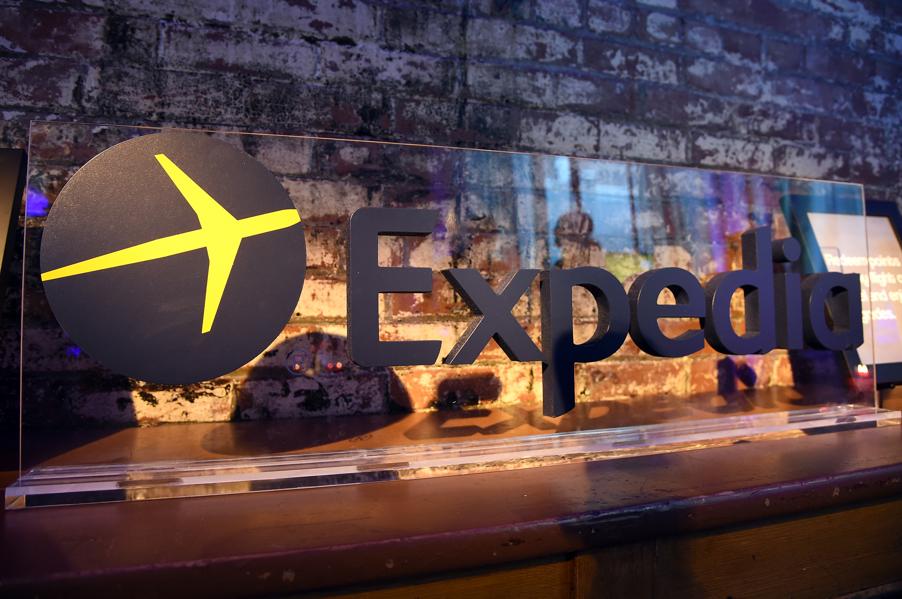 Three Stock Experts Take On The Online Travel World
