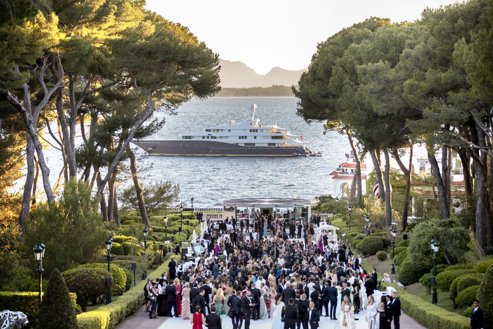 Resultado de imagem para amfar cannes 2018
